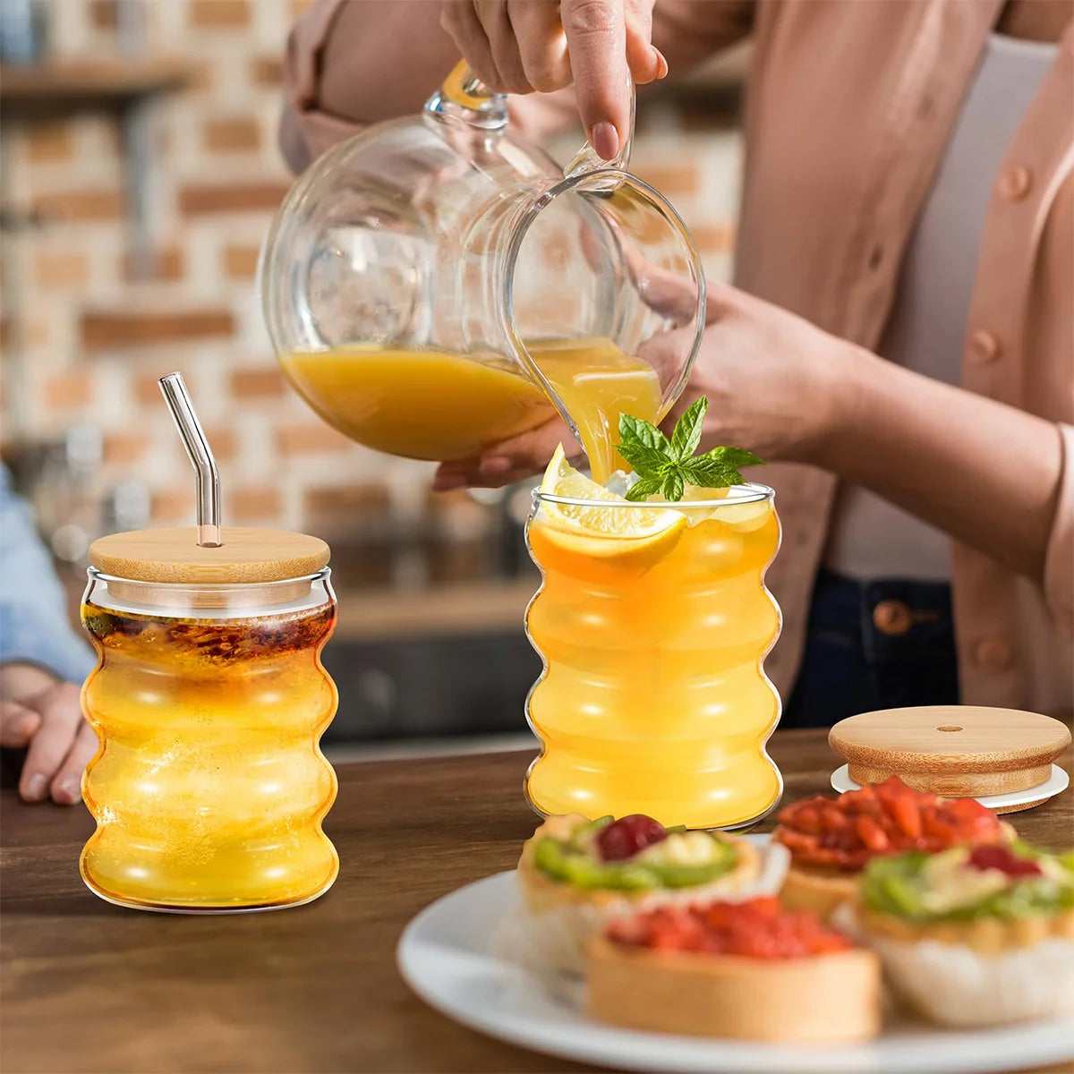 2Pcs Creative Glasses with Lids and Straw Cleaning Brush